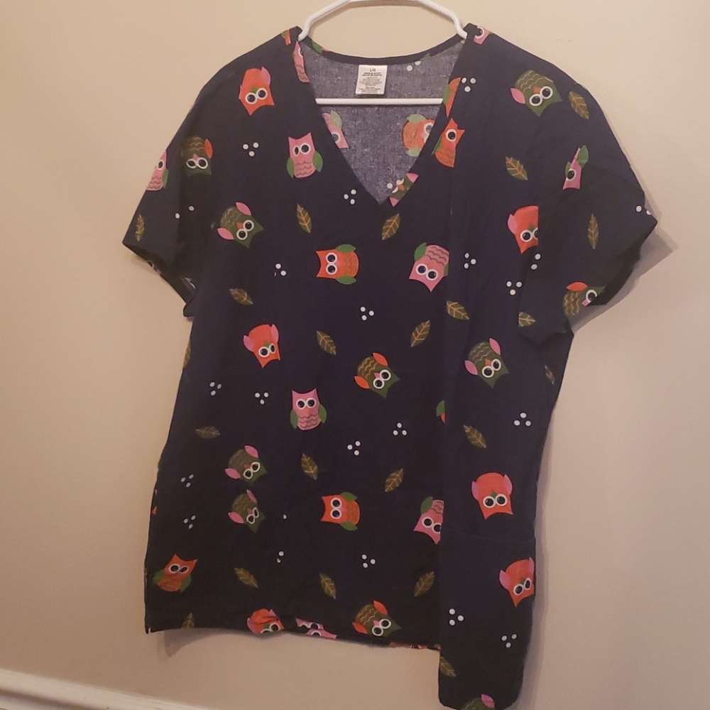 Large Navy blue w owl print scrub top